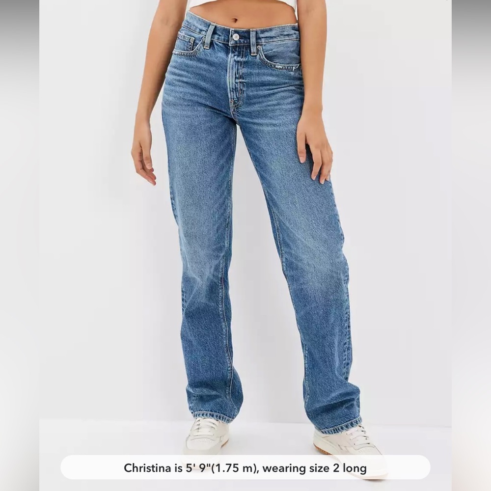 American Eagle Low-Rise Baggy Straight Jean Size: 2 Short